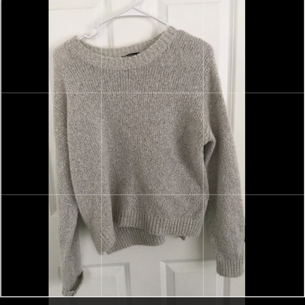 Brandy Melville sweater